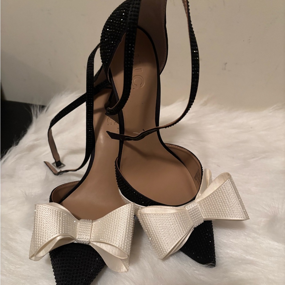 INC International Concepts Black Heels with White Bow
